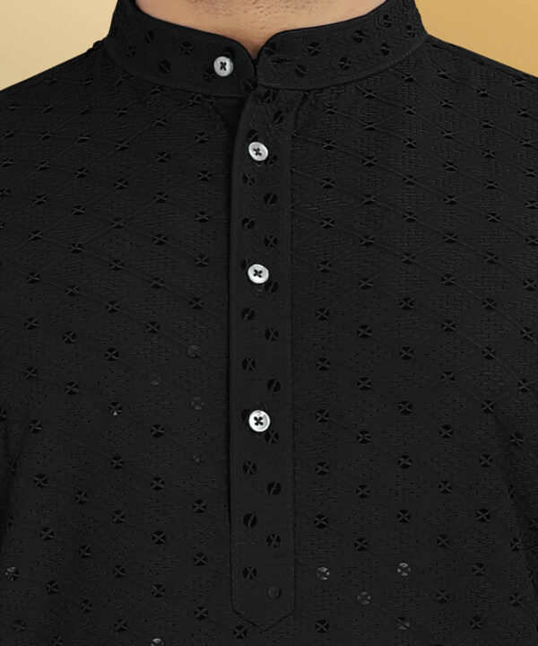 VeBNoR__Men_Self_Design_Jacquard_Straight_Kurta___Black__1